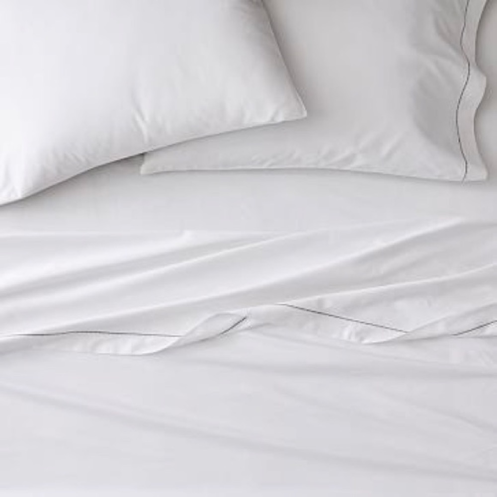 West elm 400 Thread Count Organic Sateen Queen flat Sheet